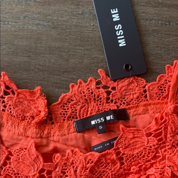 NEW WITH TAGS MISS ME. Cap sleeve soft lace shirt - Picture 5 of 6